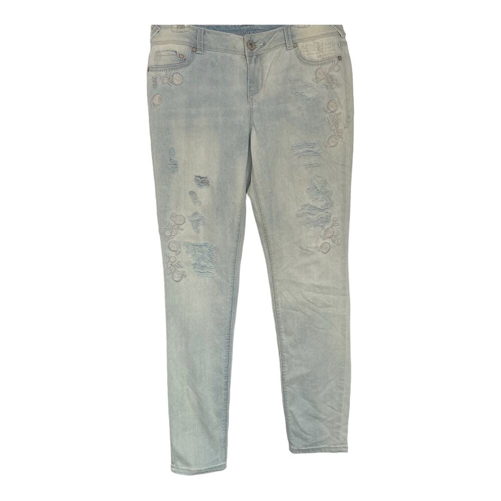 SKU 1608 Maurices Women's Distressed Blue Jeans Embroidered Flowers medium reg